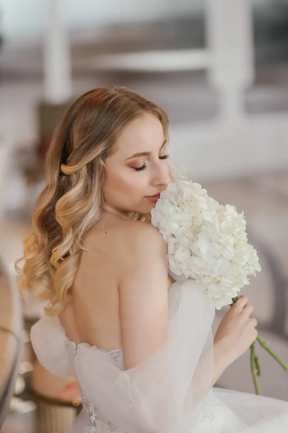 Layers of tulle in movement