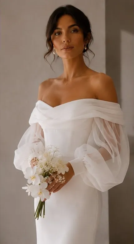 Delphine wedding gown bodice and neckline detail